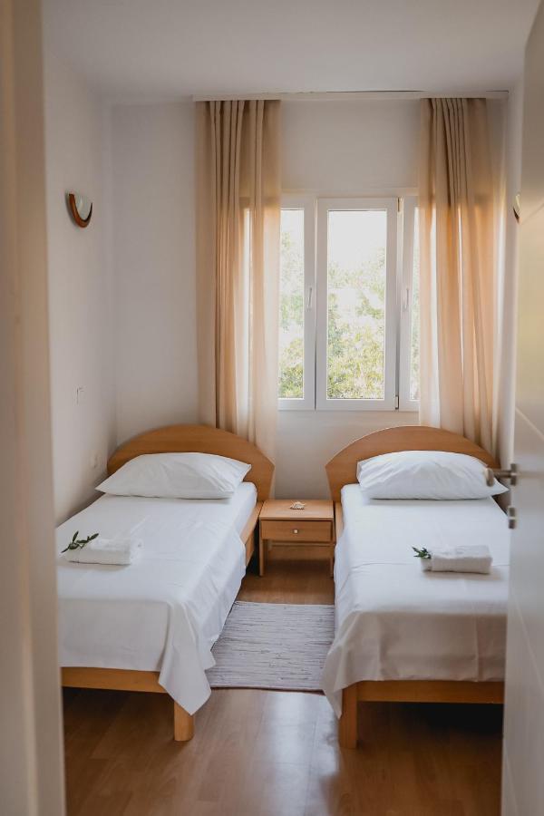 Apartments Prce Orebic Ngoại thất bức ảnh